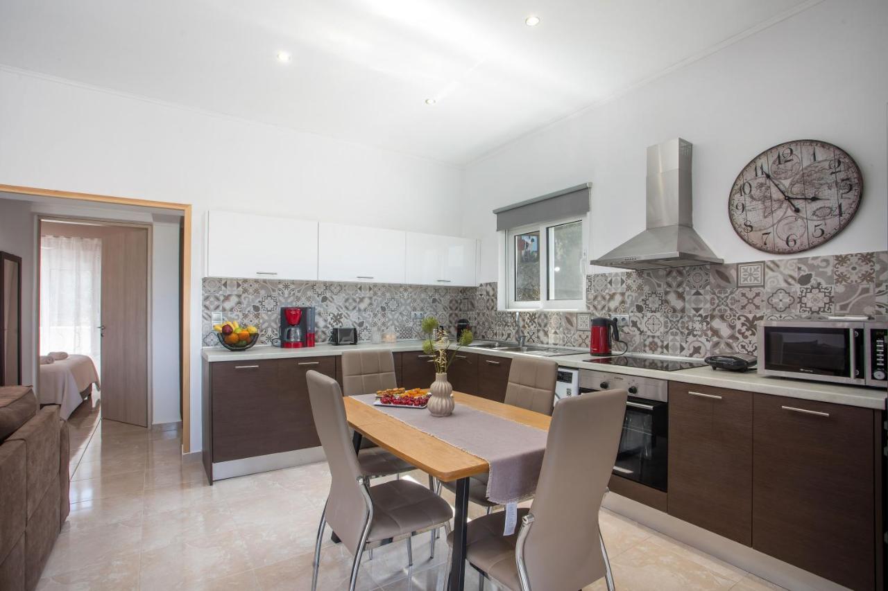 Dom wakacyjny Thalia's House Pastida